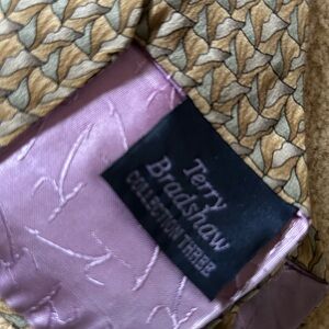 Jimmy Z Geometric Patterned Tie 100%silk USA made. Terry Bradshaw